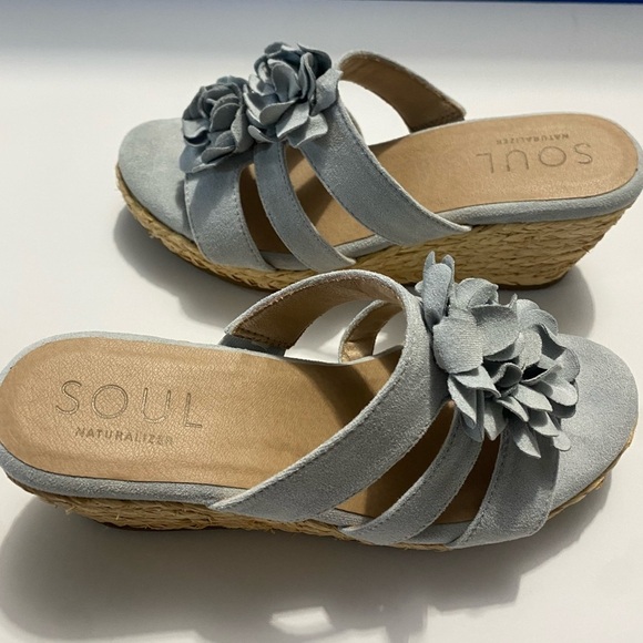 SOUL Naturalizer Womens Oodles-Flower Slip On Heel Wedge Sandals Shoes 8.5M - Picture 6 of 7